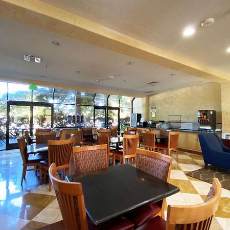 Wyndham Garden Newark Fremont Silicon Valley Экстерьер фото