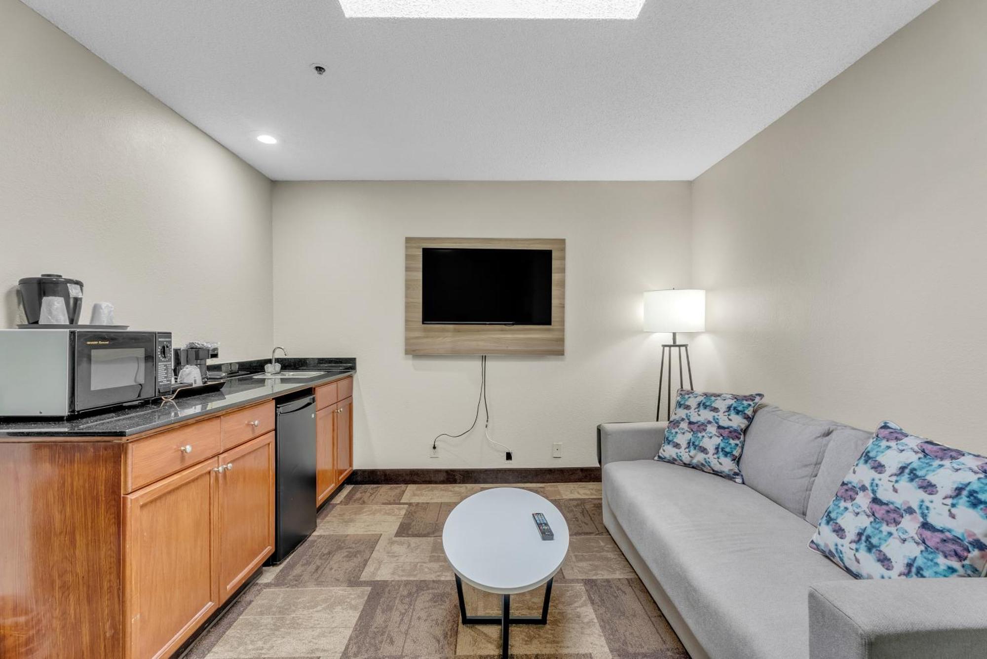 Wyndham Garden Newark Fremont Silicon Valley Экстерьер фото