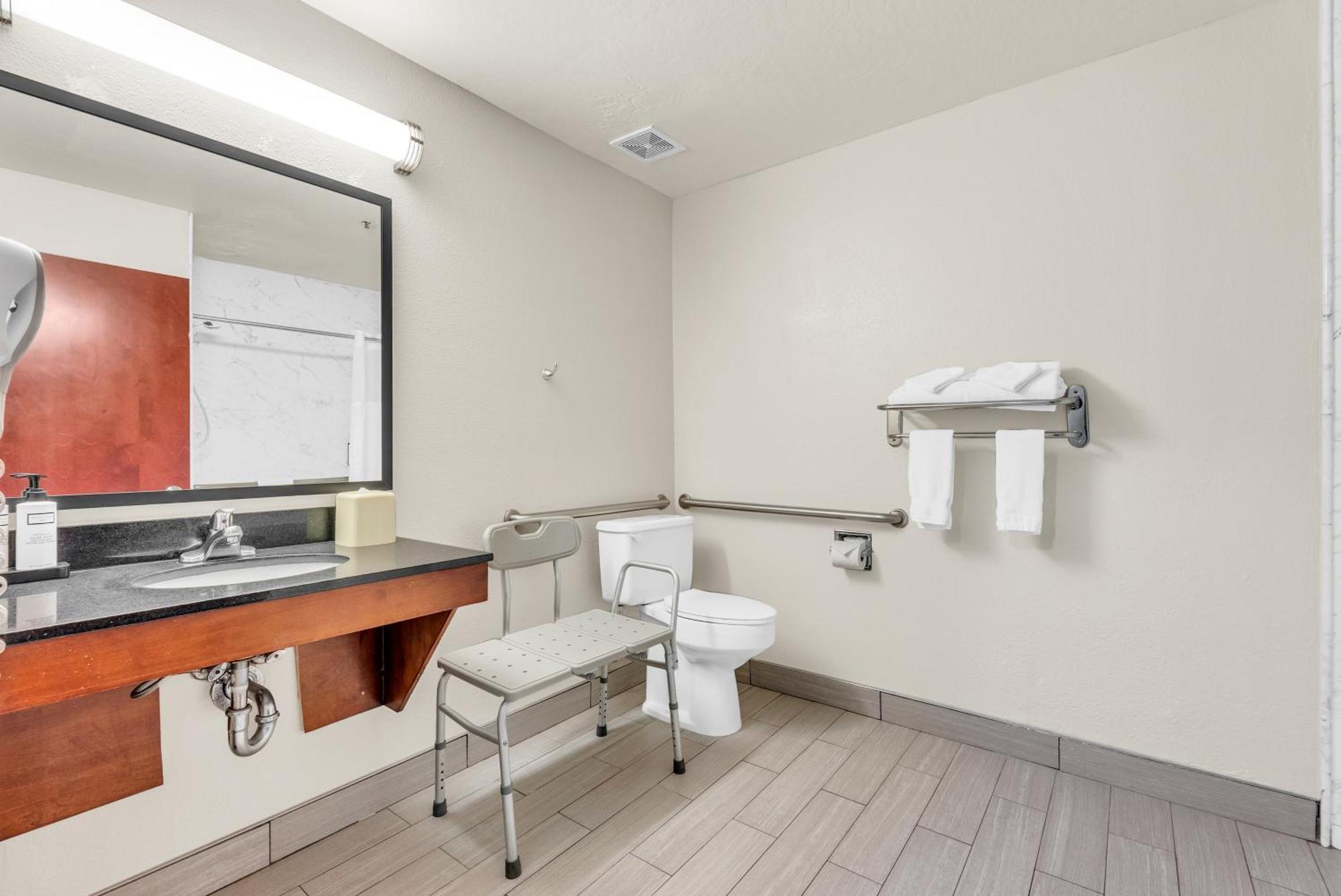 Wyndham Garden Newark Fremont Silicon Valley Экстерьер фото