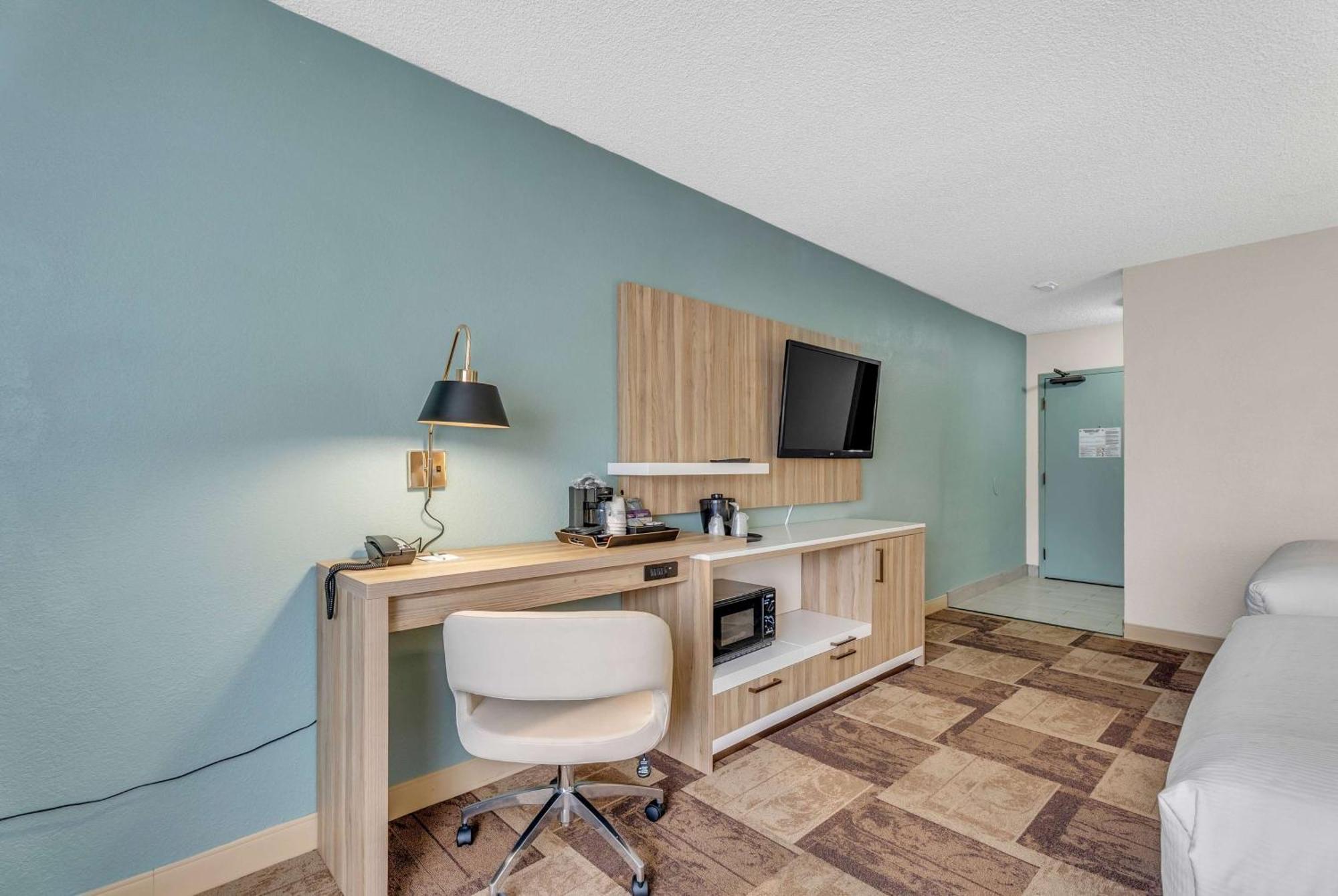 Wyndham Garden Newark Fremont Silicon Valley Экстерьер фото
